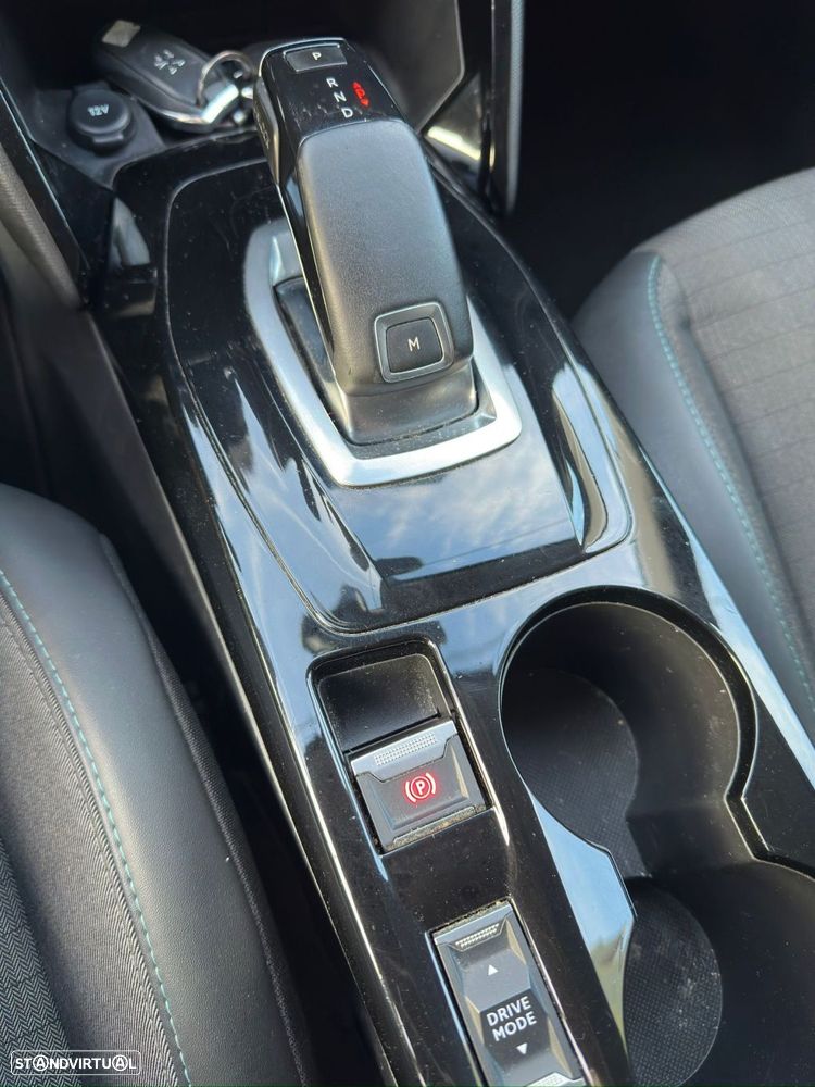 Peugeot 208 1.2 PureTech Allure EAT6 - 11