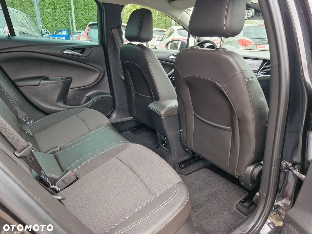 Opel Astra 1.4 Turbo Business - 20
