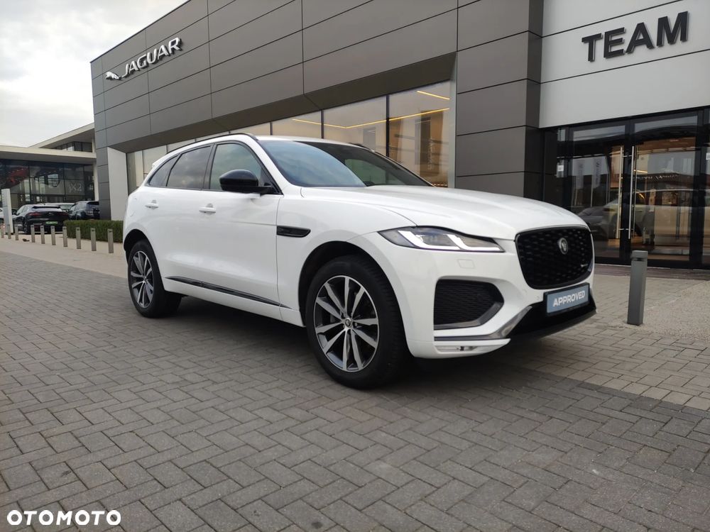 Jaguar F-Pace - 13