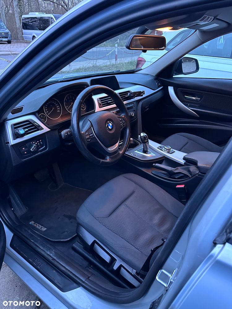 BMW Seria 3 - 11