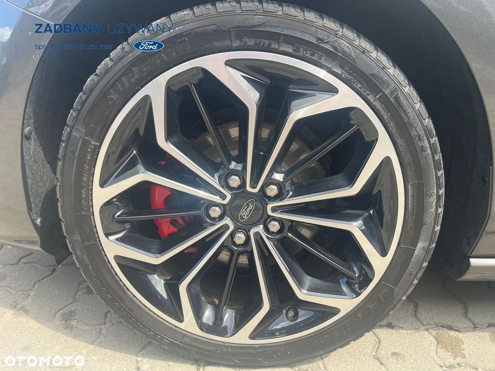 Ford Focus 1.0 EcoBoost Hybrid ST-LINE - 11