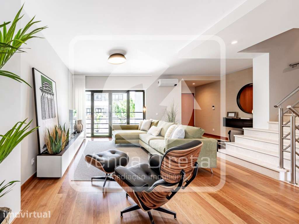 Moradia de luxo V4 com ROOFTOP, jardim e Churrasqueira, em Alcochete. - Grande imagem: 4/35