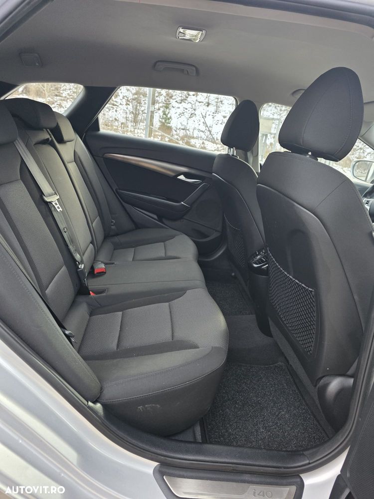 Hyundai i40 i40cw 1.7 CRDi Automatik Fifa World Cup Edition Silver - 8