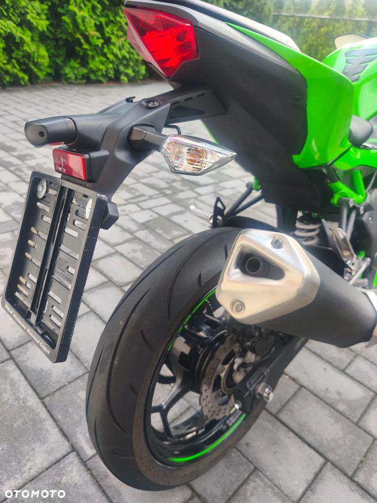 Kawasaki Ninja - 4