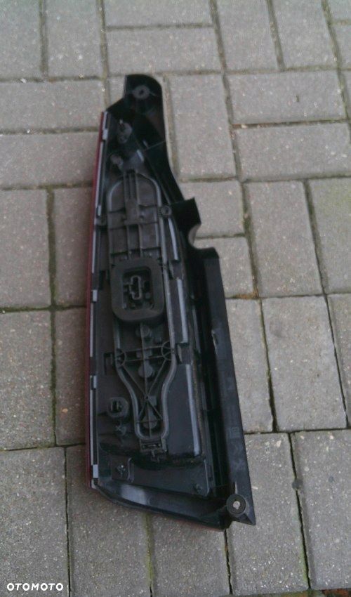 CITROEN BERLINGO IV COMBO E 18r+ PRAWA TYLNA LAMPA ORYGINAŁ - 2