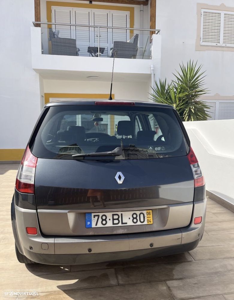 Renault Scénic 1.5 dCi Dynamique - 4