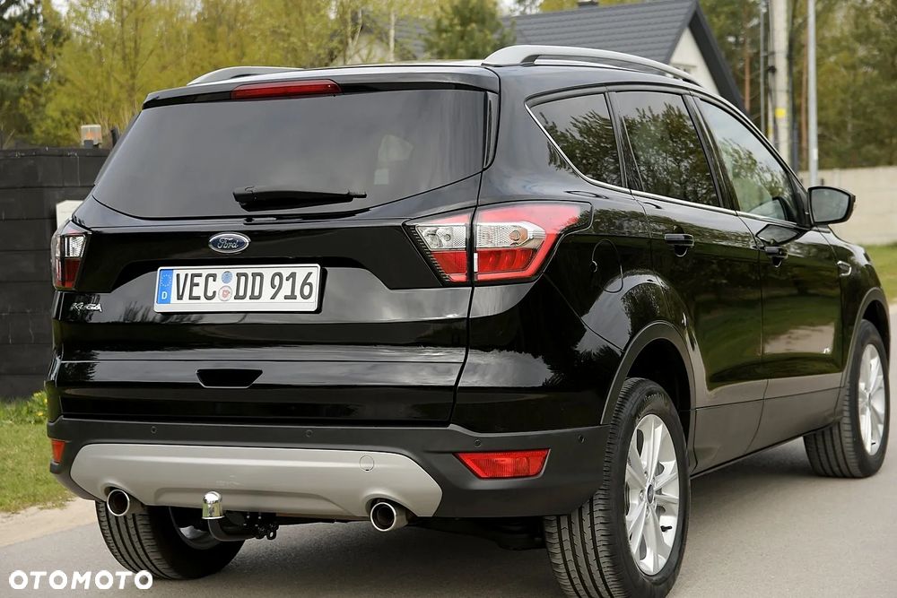 Ford Kuga 2.0 TDCi 4x4 Titanium - 4