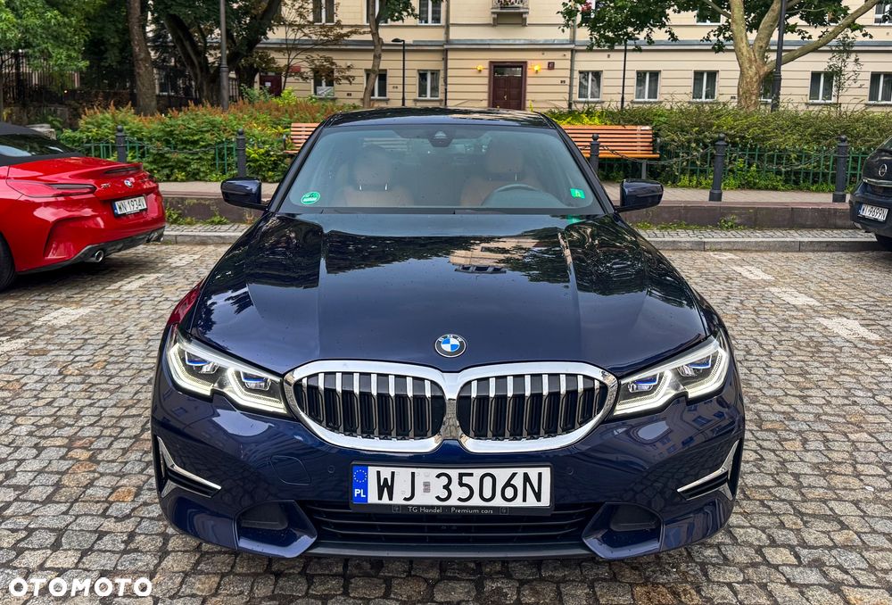 BMW Seria 3 330i xDrive Luxury Line - 2