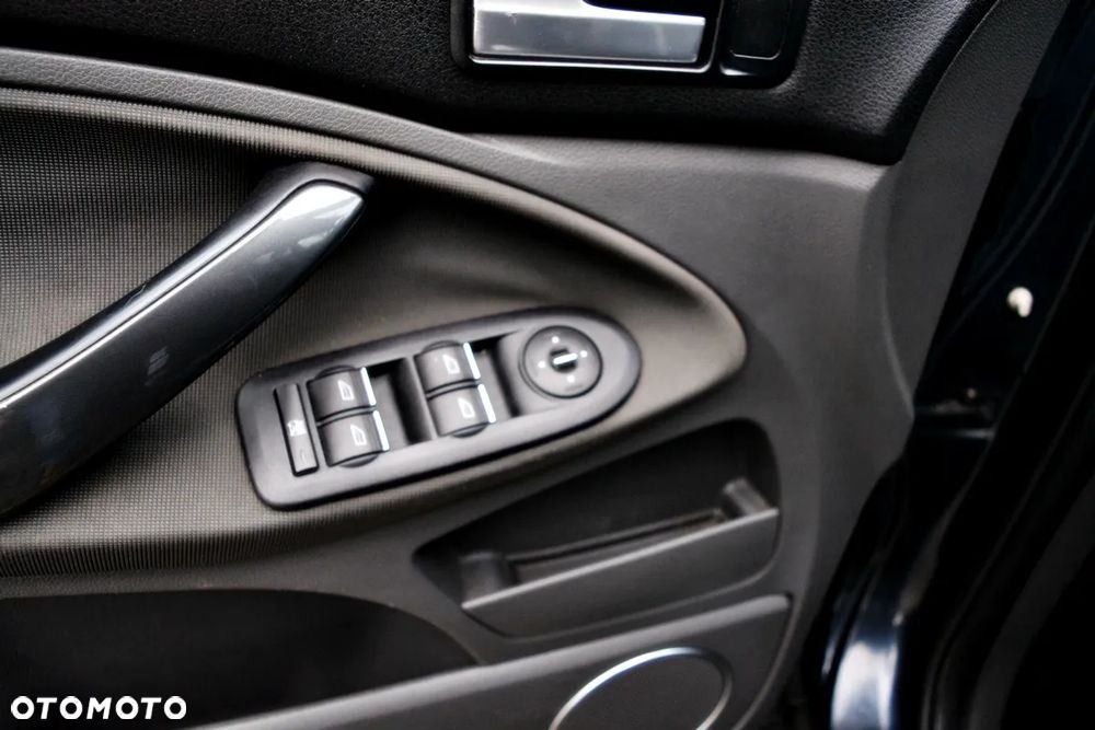 Ford Kuga 2.0 TDCi 4x4 Trend - 11