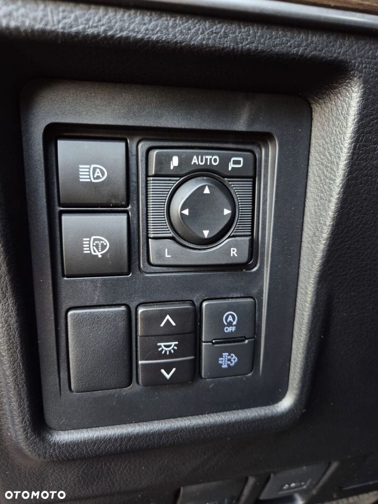 Toyota Land Cruiser LC 2.8 D-4D Prestige - 10