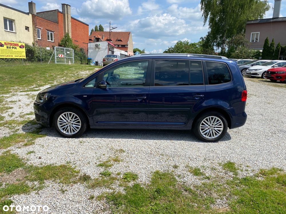 Volkswagen Touran 2.0 TDI DPF BlueMotion Technology Cup - 12