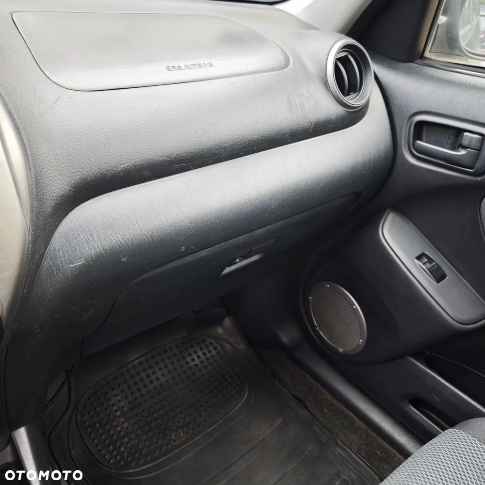 Toyota RAV4 2.0 D-4D 4x4 - 17