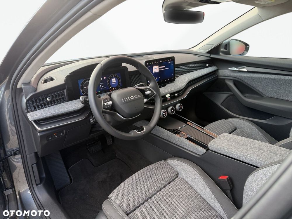 Skoda Superb 1.5 TSI mHEV Selection DSG - 11