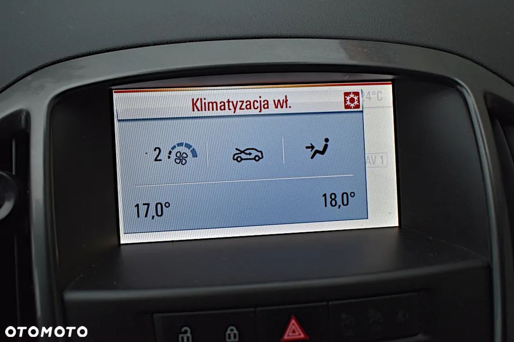 Opel Insignia - 20