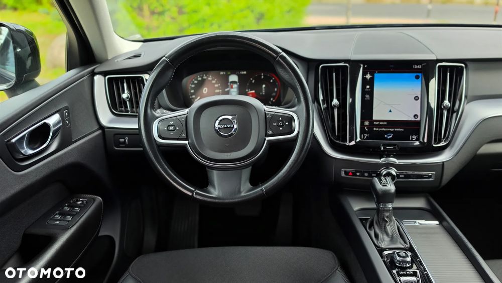 Volvo XC 60 D4 AWD Geartronic Momentum - 27