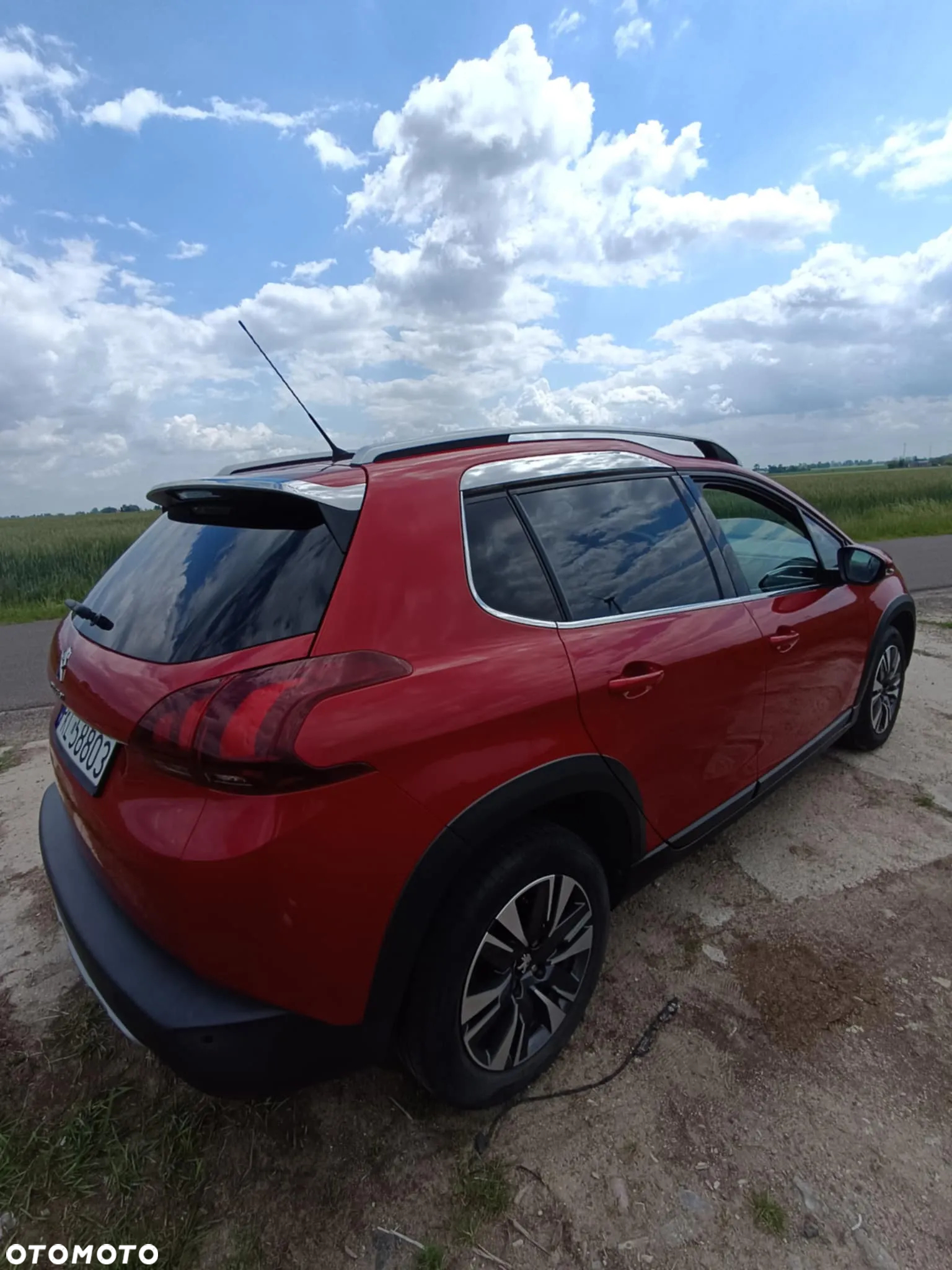 Peugeot 2008 1.2 Pure Tech GPF Allure S&S - 16