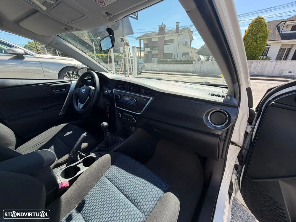 Toyota Auris 1.4 D-4D ACtive+AC - 10