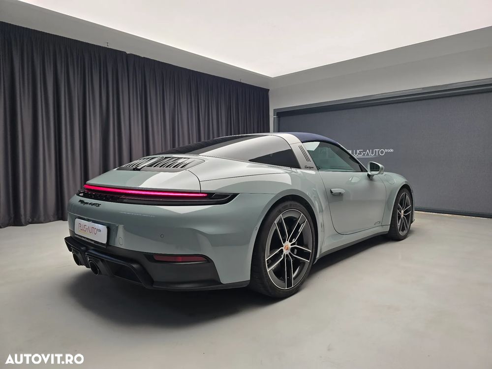Porsche 992 - 19