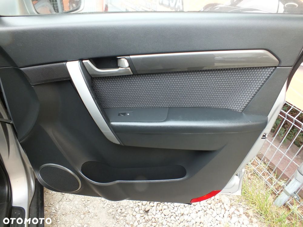 Chevrolet Captiva - 22