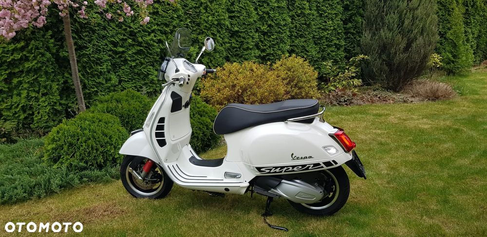 Vespa GTS - 3