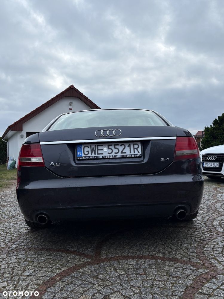 Audi A6 Limousine 2.4 - 9