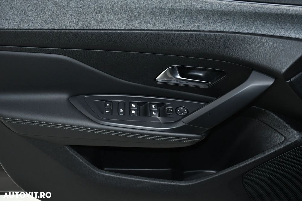 Peugeot 308 SW Plug-In Hybrid 180 e-EAT8 GT - 40