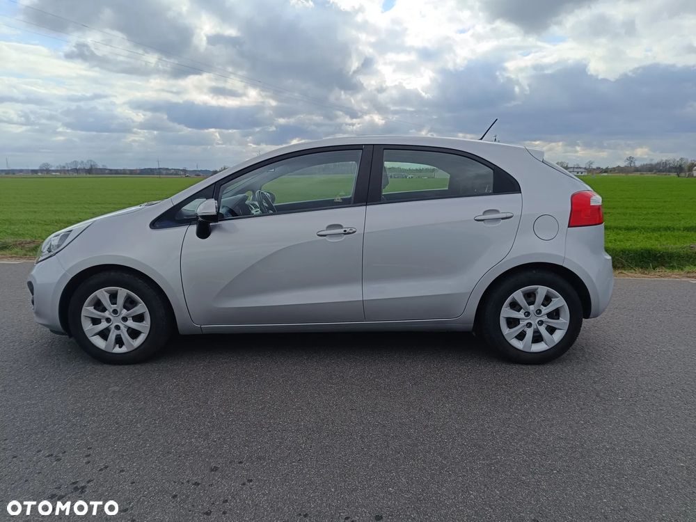 Kia Rio 1.2 XL - 4