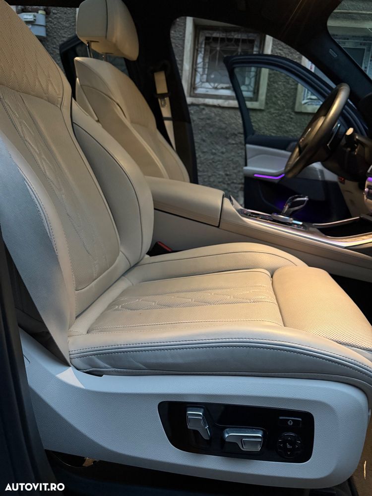 BMW X7 - 24