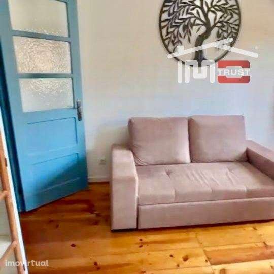 T3 Duplex Renovado - Mobilado, Coz. Equipada, Despesas Incluídas - Grande imagem: 2/8