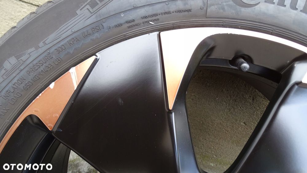 CUPRA BORN 10E - felga 7.5Jx19H2 ET50 5x112 - 4