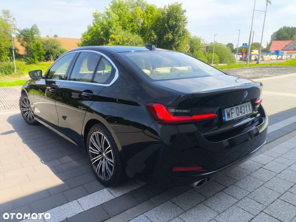 BMW Seria 3 320i - 7