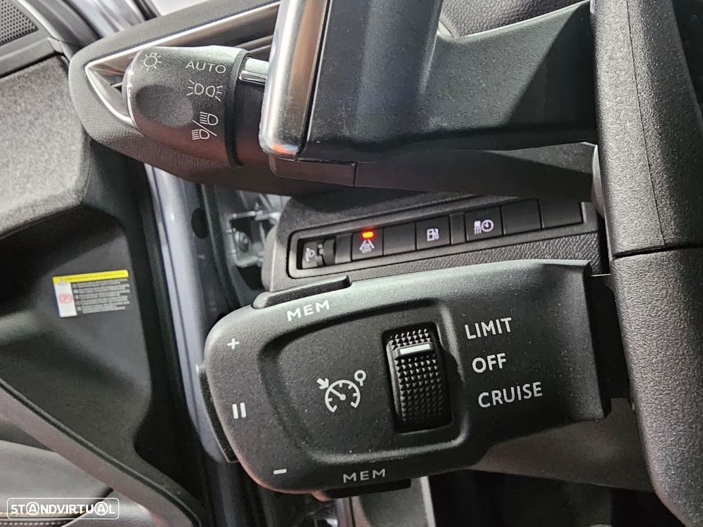 Peugeot 3008 1.6 Hybrid Allure Pack e-EAT8 - 18