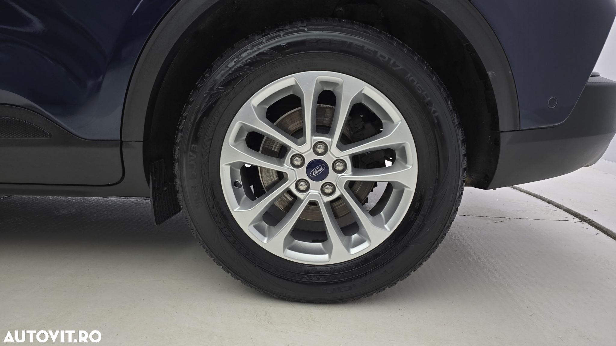 Ford Kuga - 22