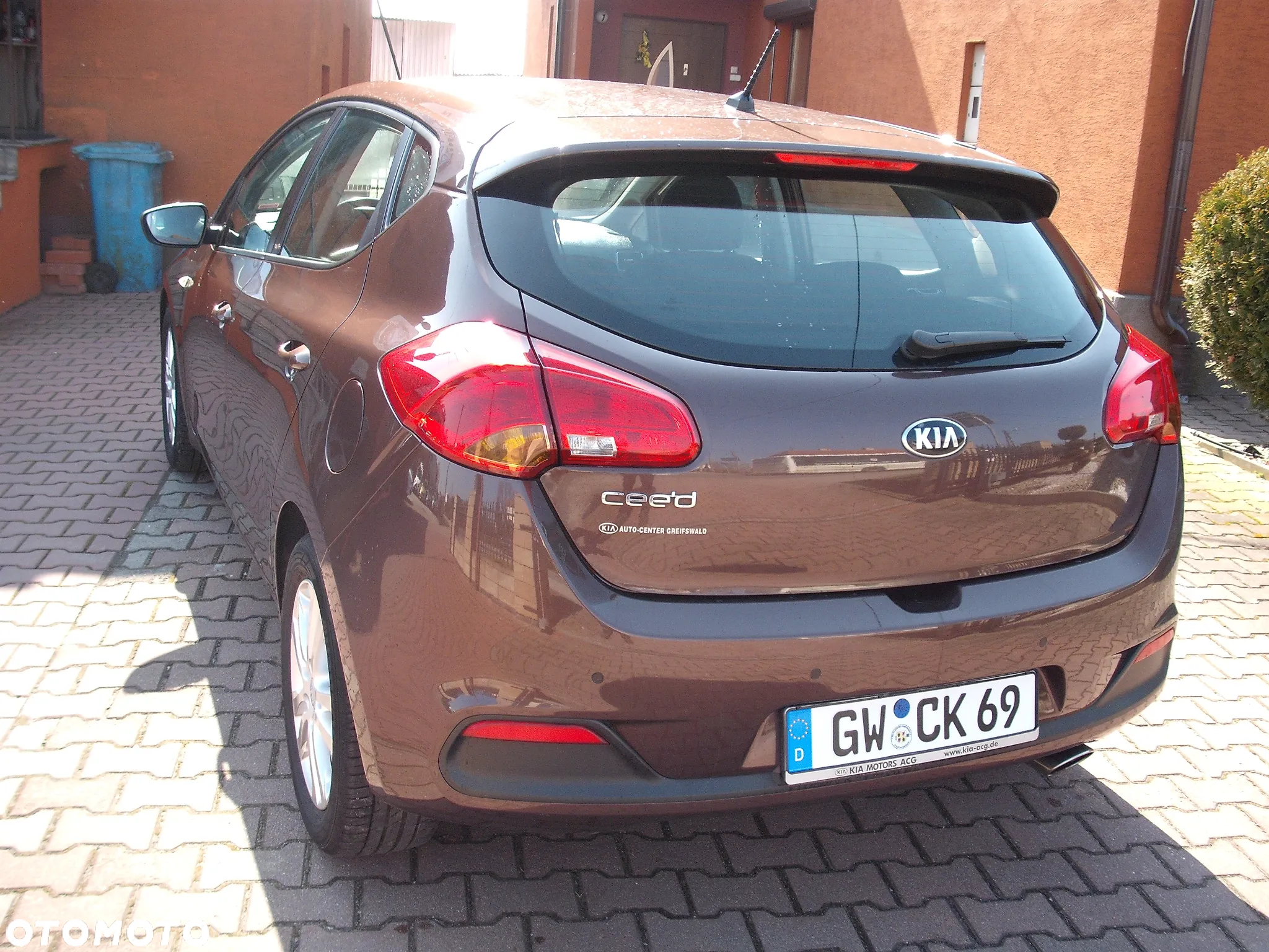 Kia Ceed - 8