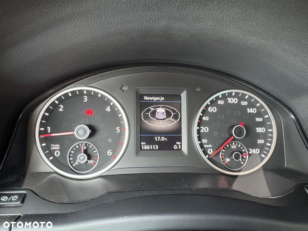 Volkswagen Tiguan - 22