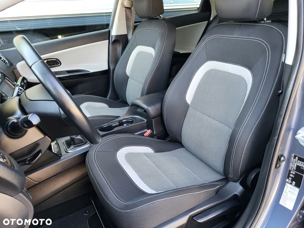 Kia Ceed 1.4 L Business Line Plus - 17