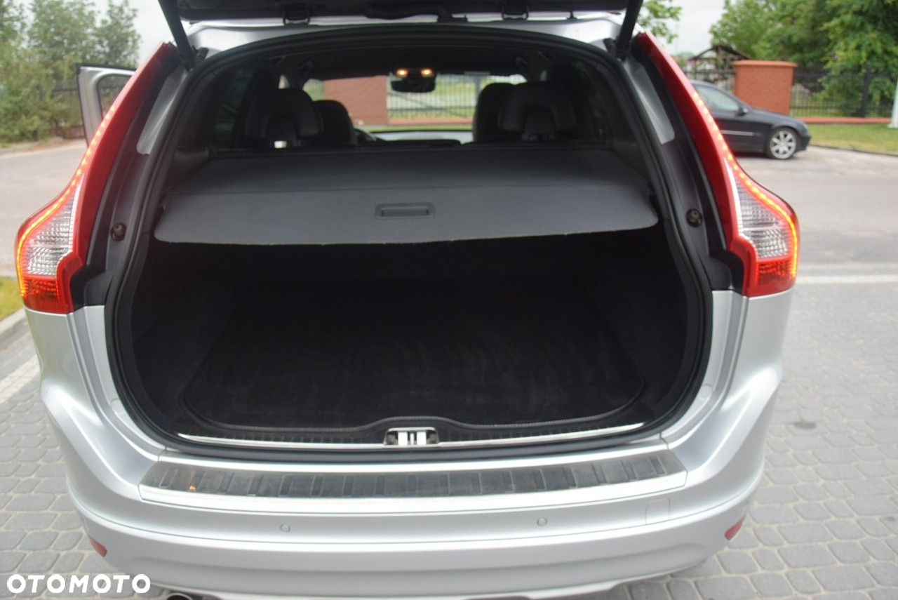 Volvo XC 60 D3 Drive-E Kinetic - 19