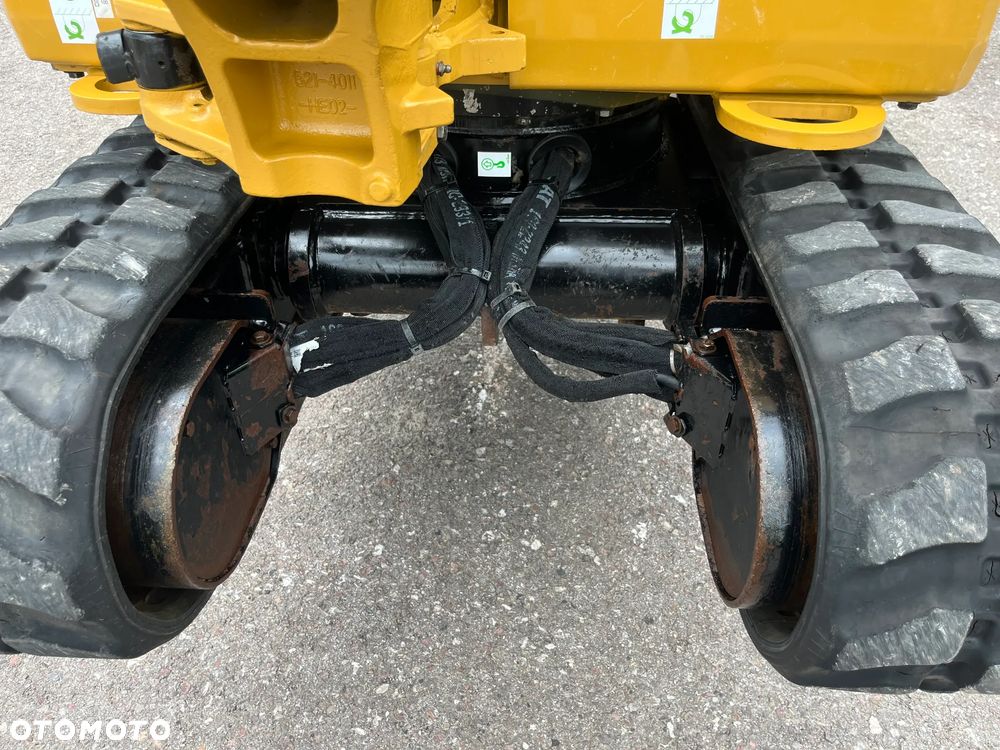 Caterpillar 301.8 - 18
