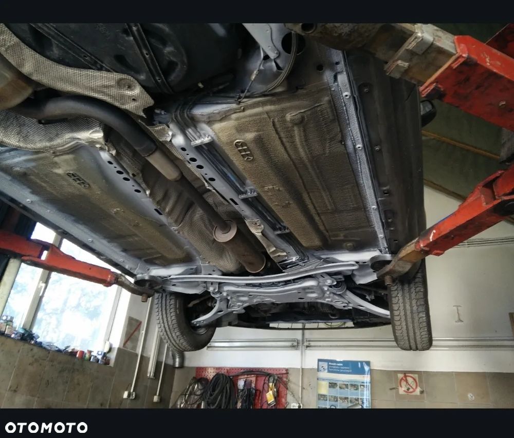 Ford Focus 1.6 Ambiente - 11