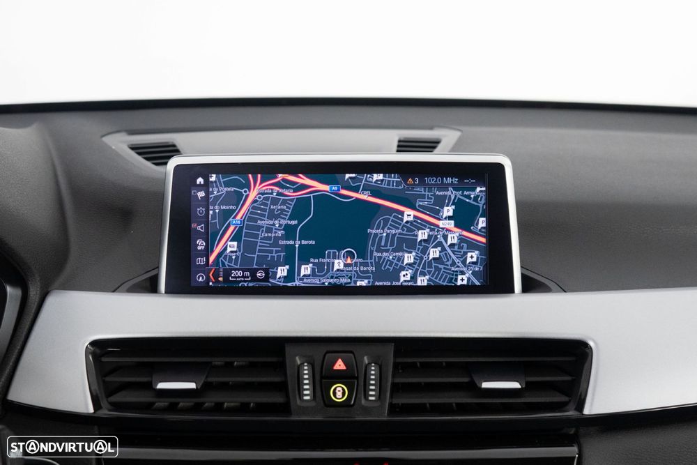 BMW X1 25 e xDrive Corporate Edition - 25