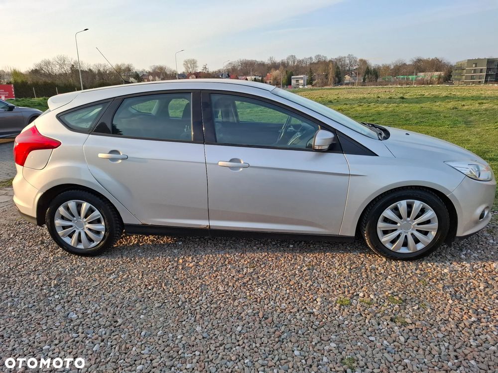 Ford Focus 1.6 TDCi DPF Ambiente - 2