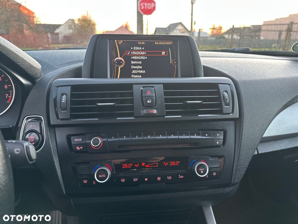 BMW Seria 1 116i - 15