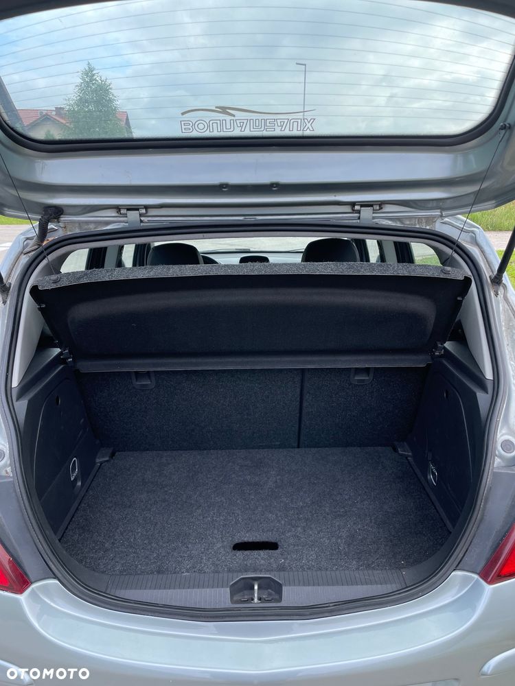 Opel Corsa 1.2 16V Cosmo - 13