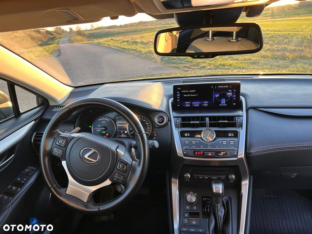 Lexus NX 300h F Impression AWD - 16