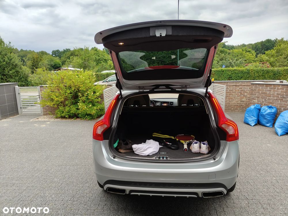 Volvo V60 Cross Country T5 AWD Momentum - 19