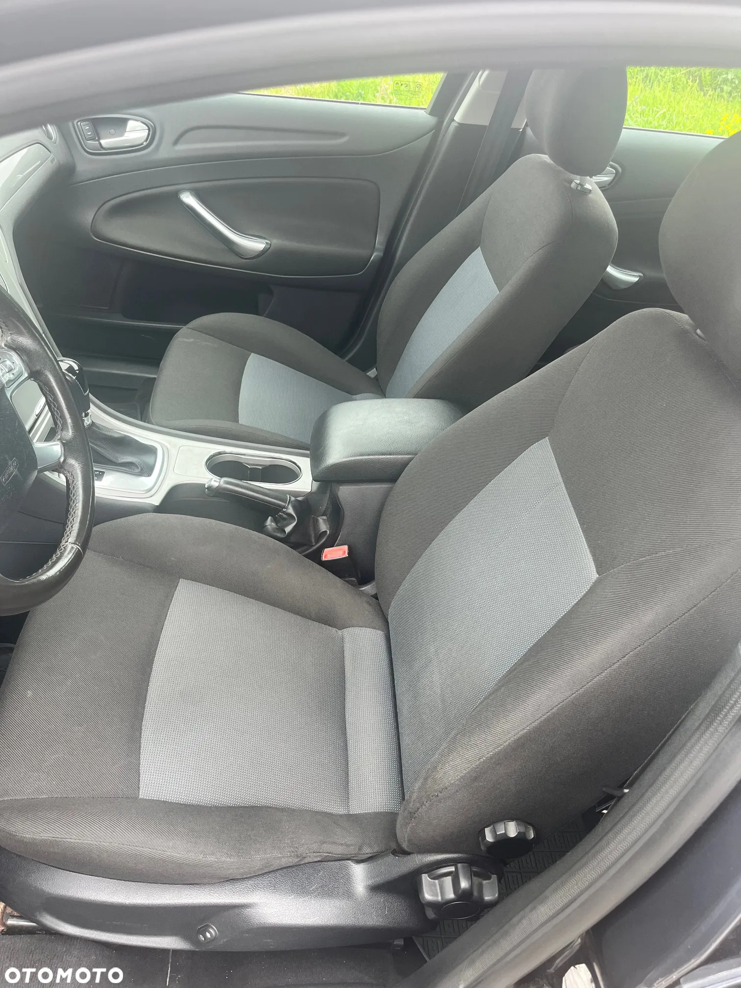 Ford Mondeo - 8
