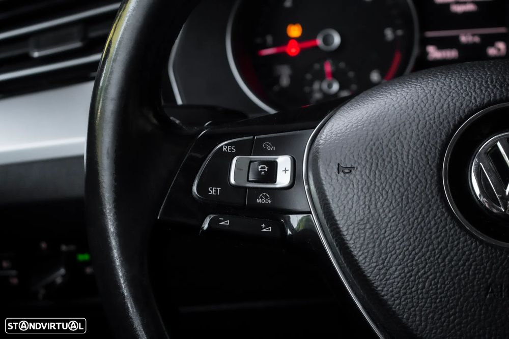 VW Passat Variant 1.6 TDI (BlueMotion ) DSG Comfortline - 14