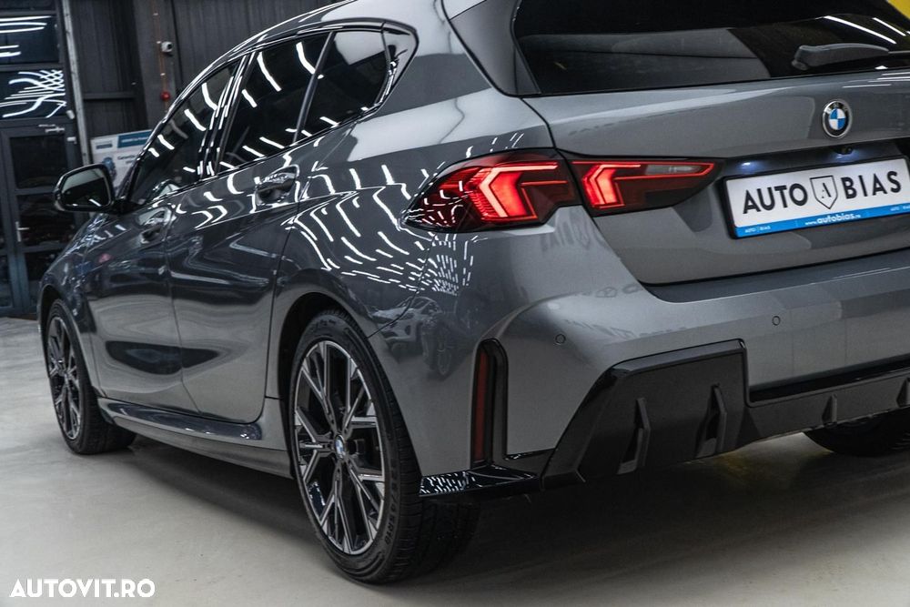 BMW Seria 1 120 AT MHEV - 30