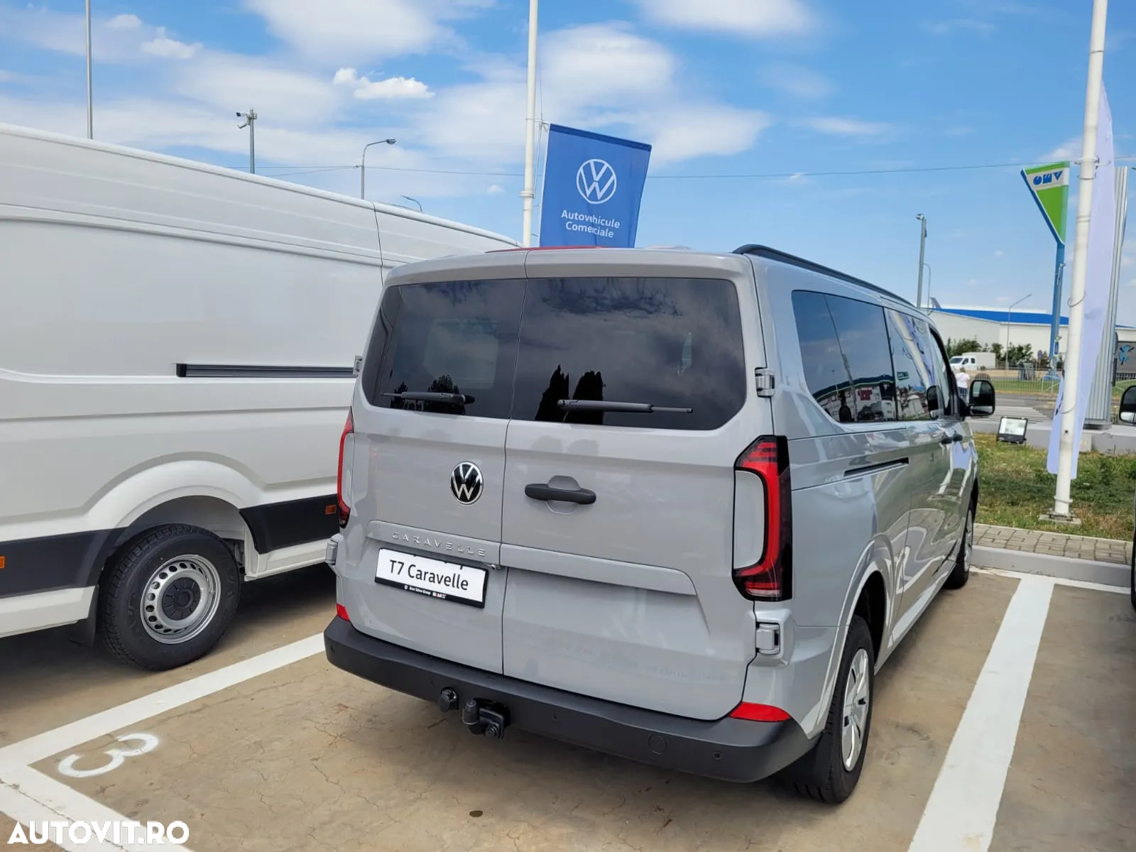 Volkswagen Caravelle - 4