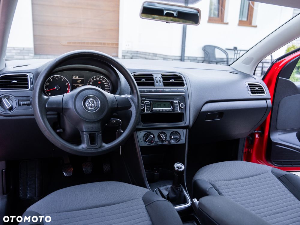 Volkswagen Polo 1.4 Comfortline - 27